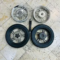 click150.vario150 کیلیک ۱۵۰رینگ و لاستیک هوندا|قطعات یدکی و لوازم جانبی|تهران, بلورسازی|دیوار