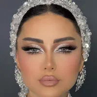 خدمات و آموزش صفر تا صد پیشرفته میکاپ و گریم عروس