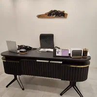بیمار سالمند خانم و آقا پوشکی لگنی