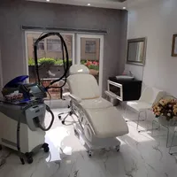 کلینیکتخصصی لیزر موزائد حجمسینهباسن لاغری هایفو