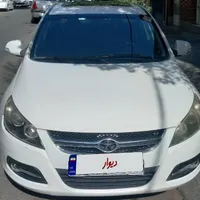 جک J5 اتوماتیک 1800cc، مدل ۱۳۹۴