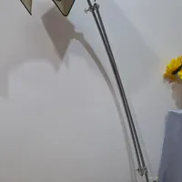 اباژور ایستاده