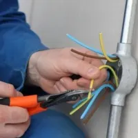 برقکار ساختمان وصنعتی برقکش برق کار برق کش|خدمات پیشه و مهارت|بروجرد, |دیوار