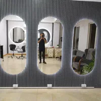 آینه قدی سرشور صندلی اصلاح میکاپ آرایشگاه میزناخن