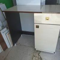 2عددمیز تحریر