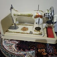 یک چرخ خیاطی
