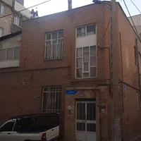 کلنگی در ۲ طبقه ۹۰ و ۷۵ متری و یک زیرزمین ۲۰ متری|فروش زمین و ملک کلنگی|تهران, شارق شرقی|دیوار