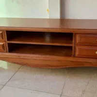 میزتلویزیون‌ ابزاری چوبی