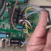 تعمیرات تخصصی برد لوازم خانگی و پکیج