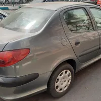 206 صندوق دار SD V8 TU5 در حد