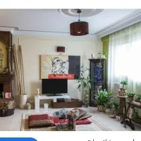 یک واحد فروشی..کنار مرکز خرید پارسیان