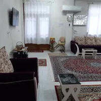دوخواب تمیزومرتب باحیاط داخل شهرفومن|اجارهٔ کوتاه‌مدت ویلا و باغ|فومن, |دیوار