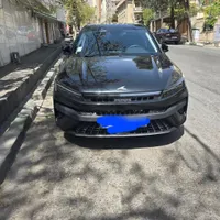کی‌ام‌سی J7، مدل ۱۴۰۲