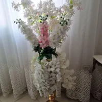 گل و گلدان