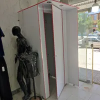 اتاق پرو و ویترین مغازه