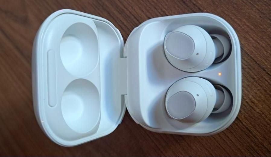 هدفون بلوتوثی سامسونگ مدل Galaxy Buds FE|لوازم جانبی موبایل و تبلت|مشهد, نیروی هوایی|دیوار