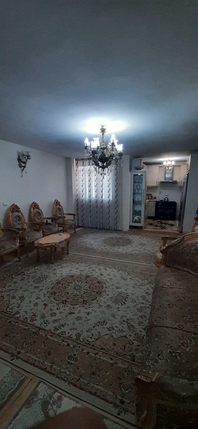 اجاره آپارتمان ۷۰ متری ۲ خوابه طبقه ۴ در تهران‌سر|اجارهٔ آپارتمان|تهران, تهران‌سر|دیوار