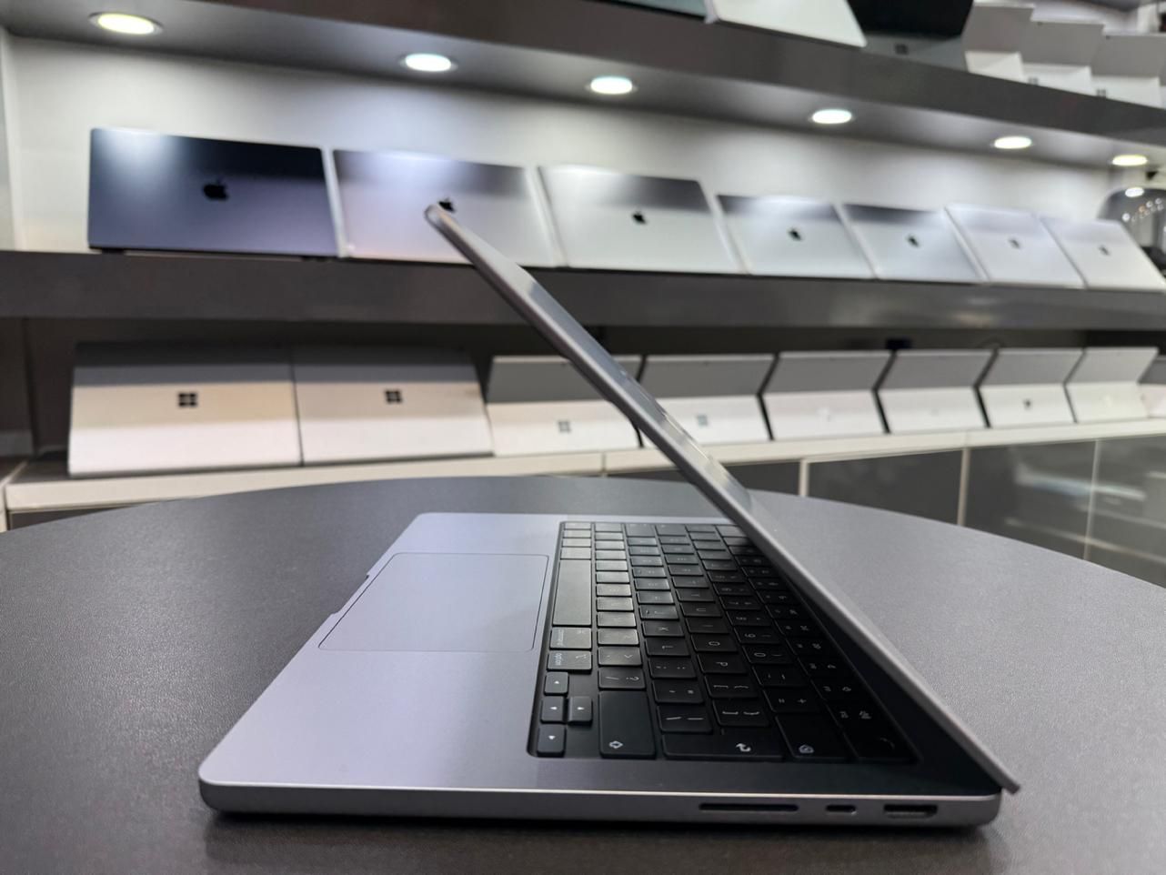Macbook pro m1 pro (14inch) 2021      مک‌بوک پرو|رایانه همراه|تهران, میدان ولیعصر|دیوار