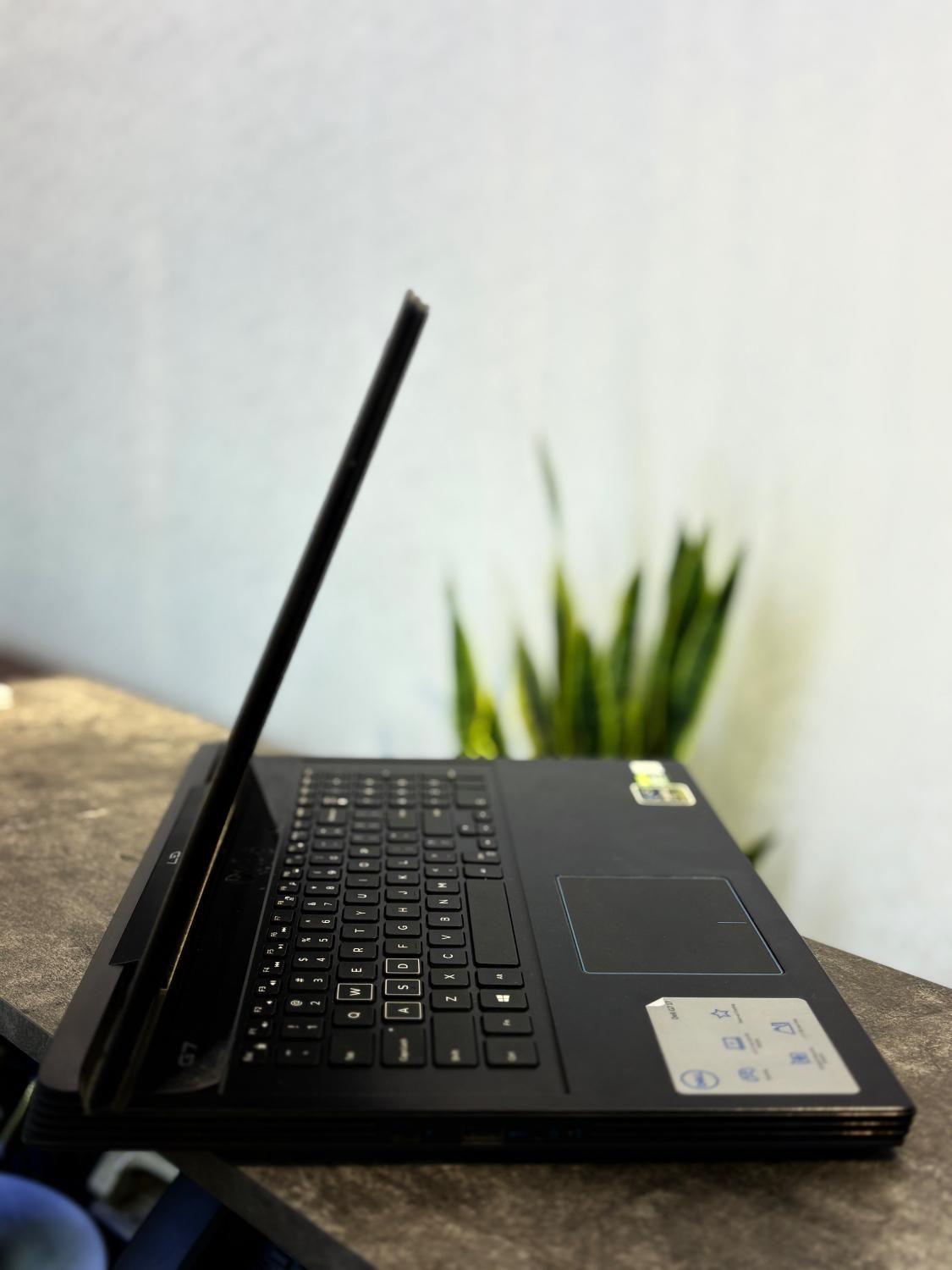 Dell مناسب برای رندرینگ|رایانه همراه|اصفهان, مفتح|دیوار