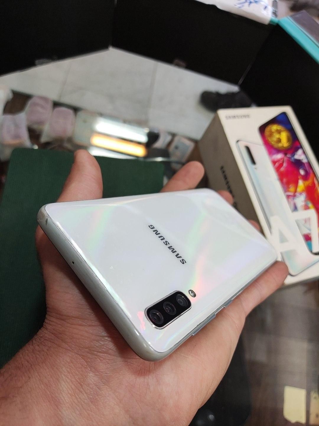 Samsung A70 128/6 سامسونگ|موبایل|اصفهان, احمدآباد|دیوار