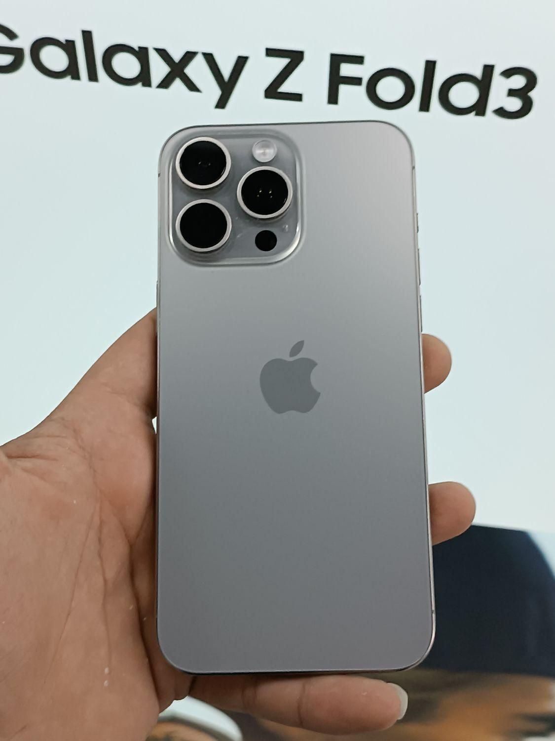 اپل iPhone 15 Pro Max با حافظهٔ ۲۵۶ گیگابایت|موبایل|اصفهان, چرخاب|دیوار