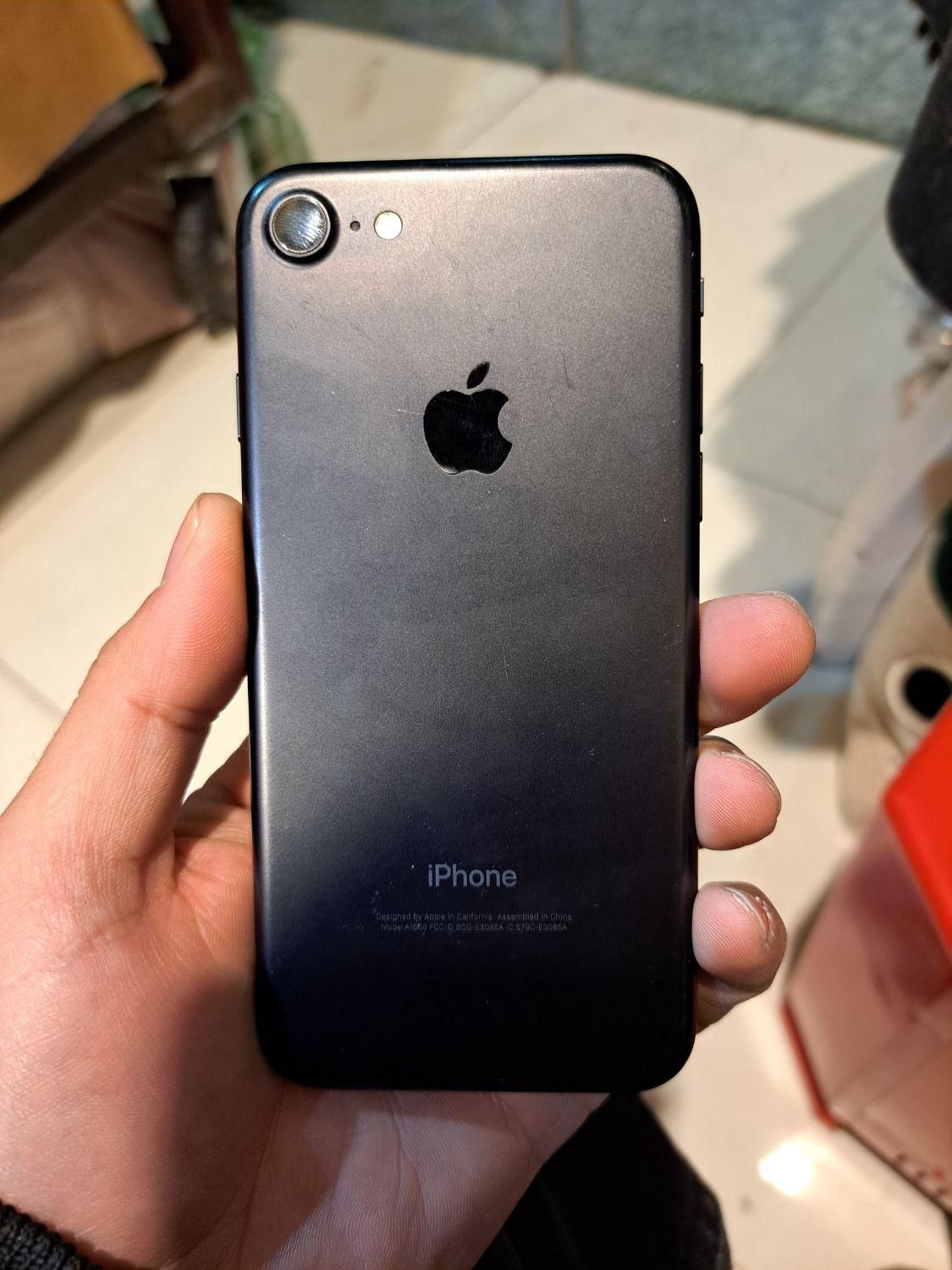 اپل iPhone 7 ۱۲۸ گیگابایت|موبایل|تهران, مولوی|دیوار