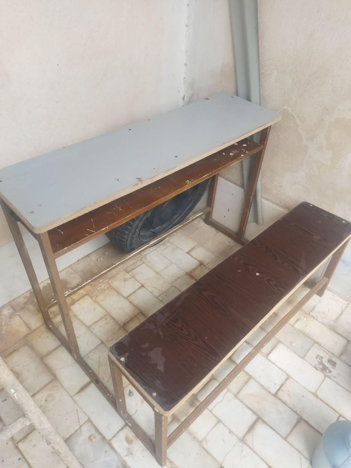 نیمکت سه نفره مدرسه ای|صندلی و نیمکت|اردکان, |دیوار