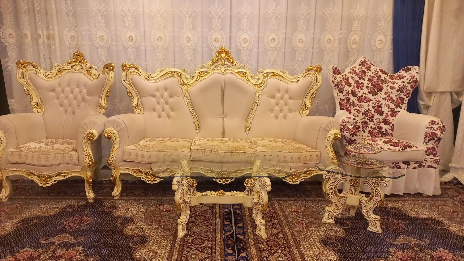 مبل سلطنتی ۹ نفره بسیار نو|مبلمان خانگی و میز عسلی|تبریز, |دیوار