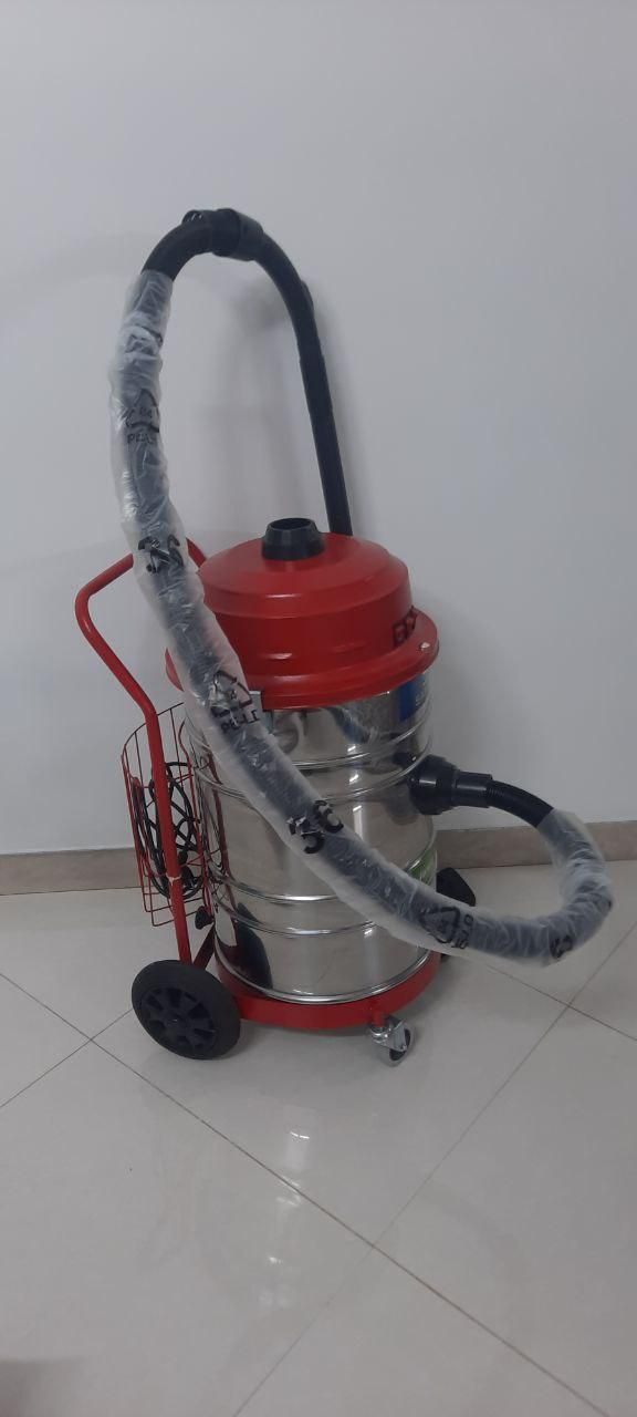 جاروبرقی صنعتی سطلی ایستاده سه موتوره آب و خاک|جاروبرقی، جارو شارژی، بخارشو|تهران, اباذر|دیوار