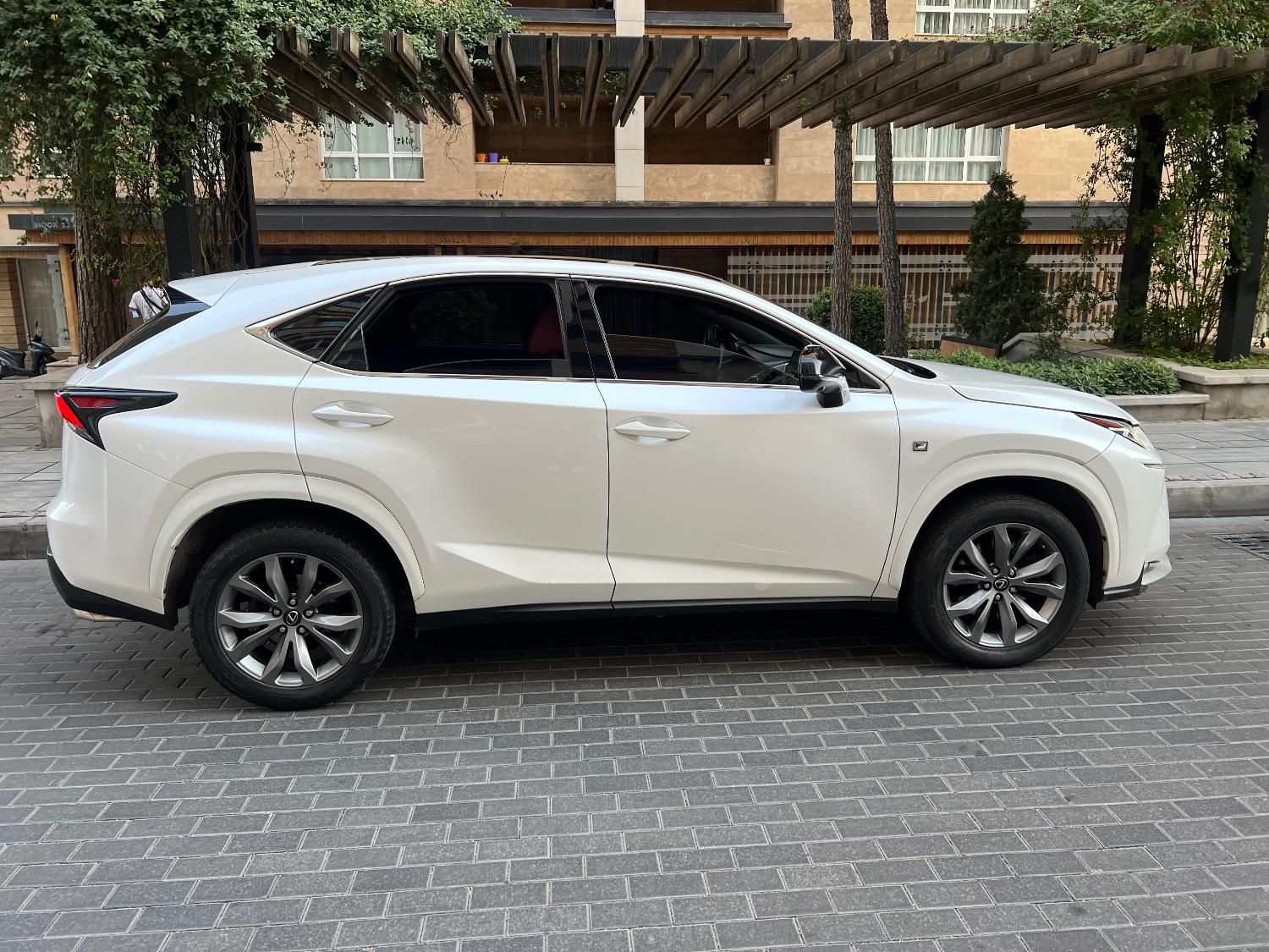 Lexuse nx 200|خودرو سواری و وانت|تهران, سعادت‌آباد|دیوار