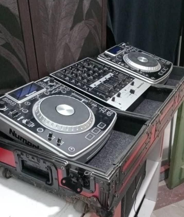 دستگاه دی جی dj دیجی/ دی جی ست نیومارک ndx 800|آلات موسیقی|تهران, جمهوری|دیوار