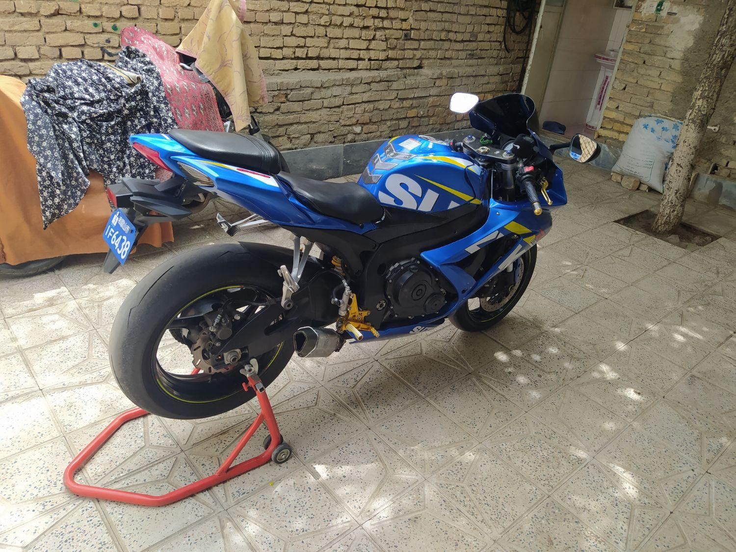 سوزوکی gsx r600 ۲۰۱۰|موتورسیکلت|تهران, آبشار تهران|دیوار