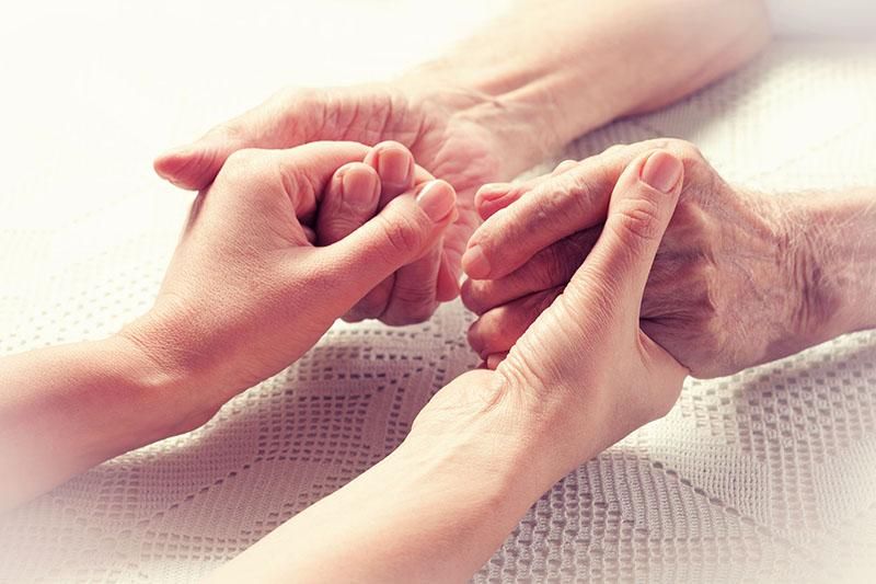 مراقبت از سالمند|استخدام درمانی، زیبایی، بهداشتی|اصفهان, خانه اصفهان|دیوار
