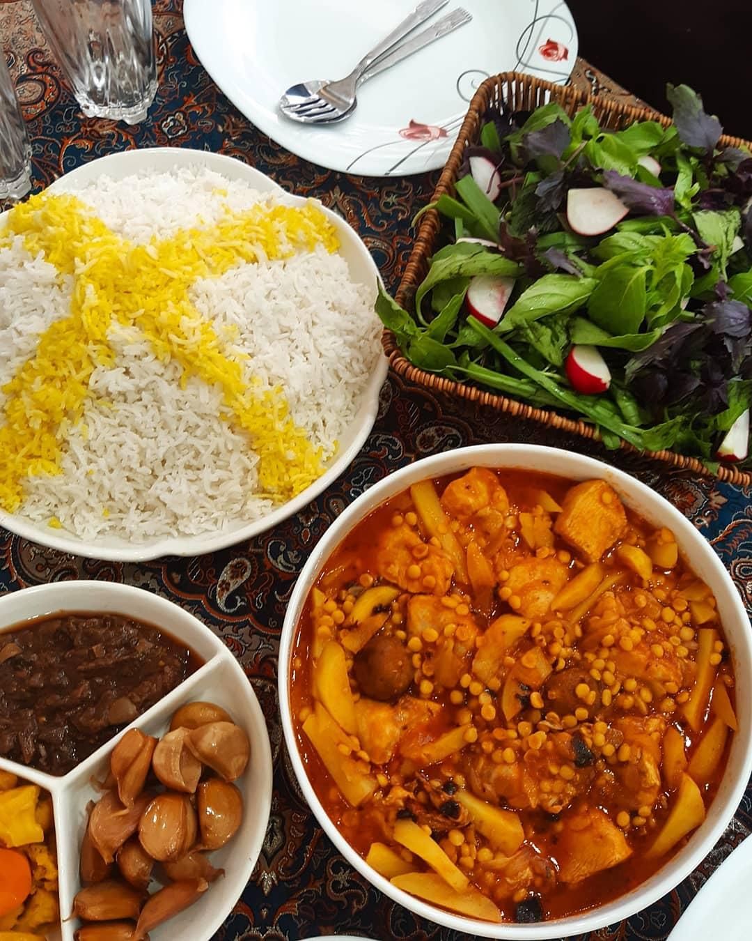 پلوخورشت قیمه و قرمه فقط ۱۲۰۰۰۰|خوردنی و آشامیدنی|ساری, |دیوار