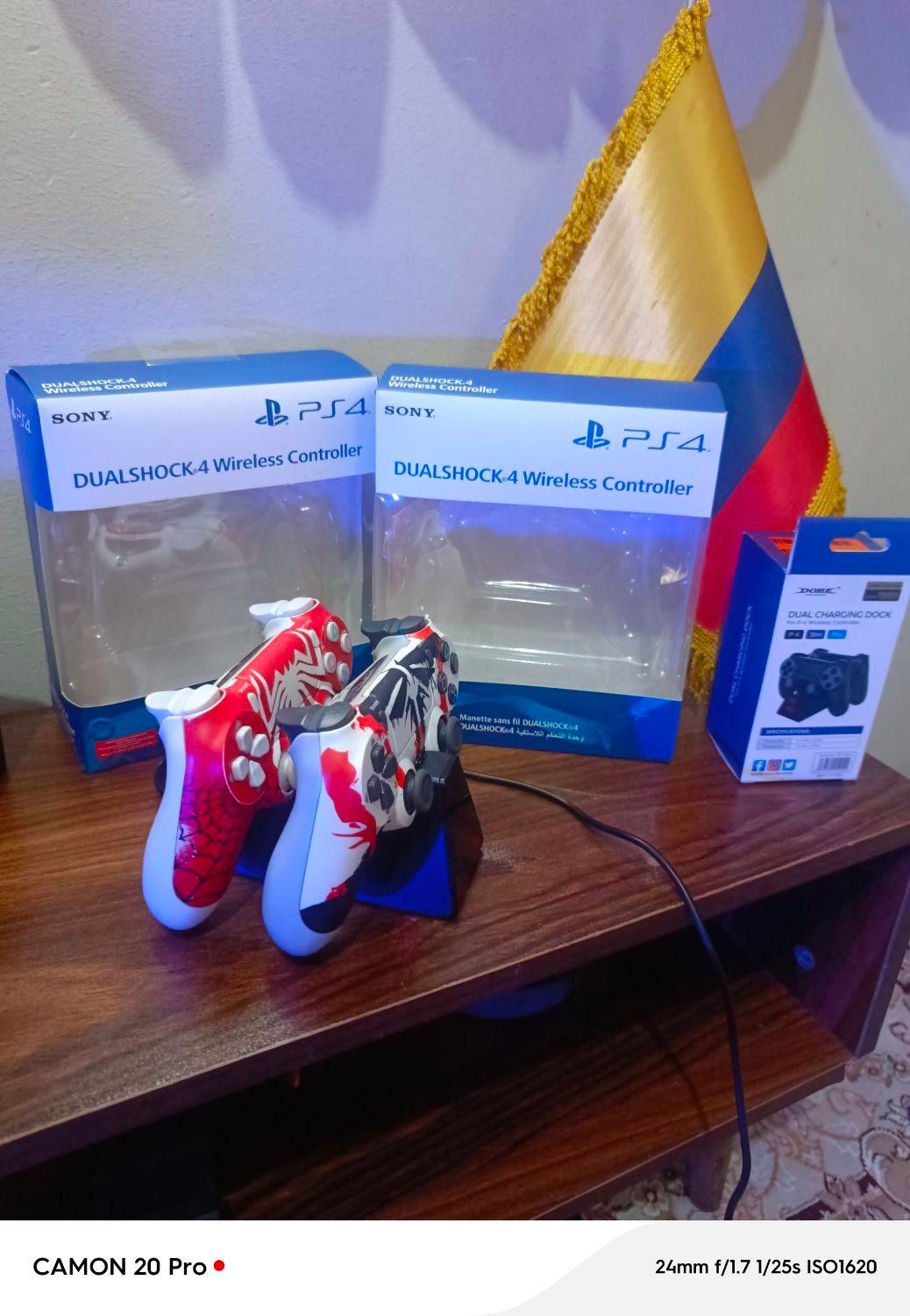 دسته ps4 طرح با پایه شارژر /ps4 stand|کنسول، بازی ویدئویی و آنلاین|تهران, لشکر|دیوار