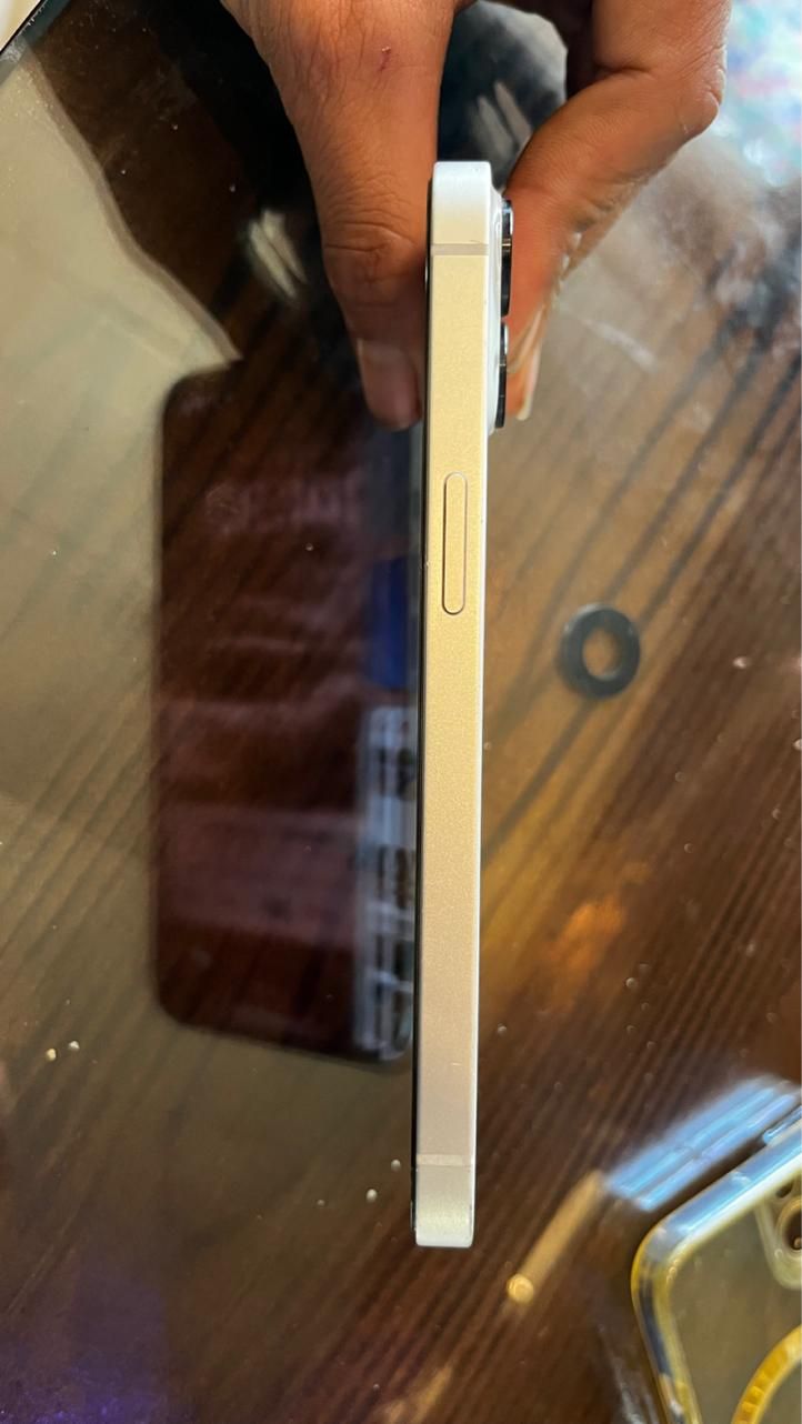 اپل iPhone 13 با حافظهٔ ۱۲۸ گیگابایت|موبایل|تهران, منصوریه (پل سیمان)|دیوار