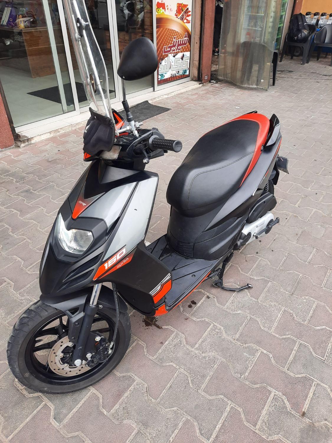 اپریلیا SR150|موتورسیکلت|تهران, پلیس|دیوار