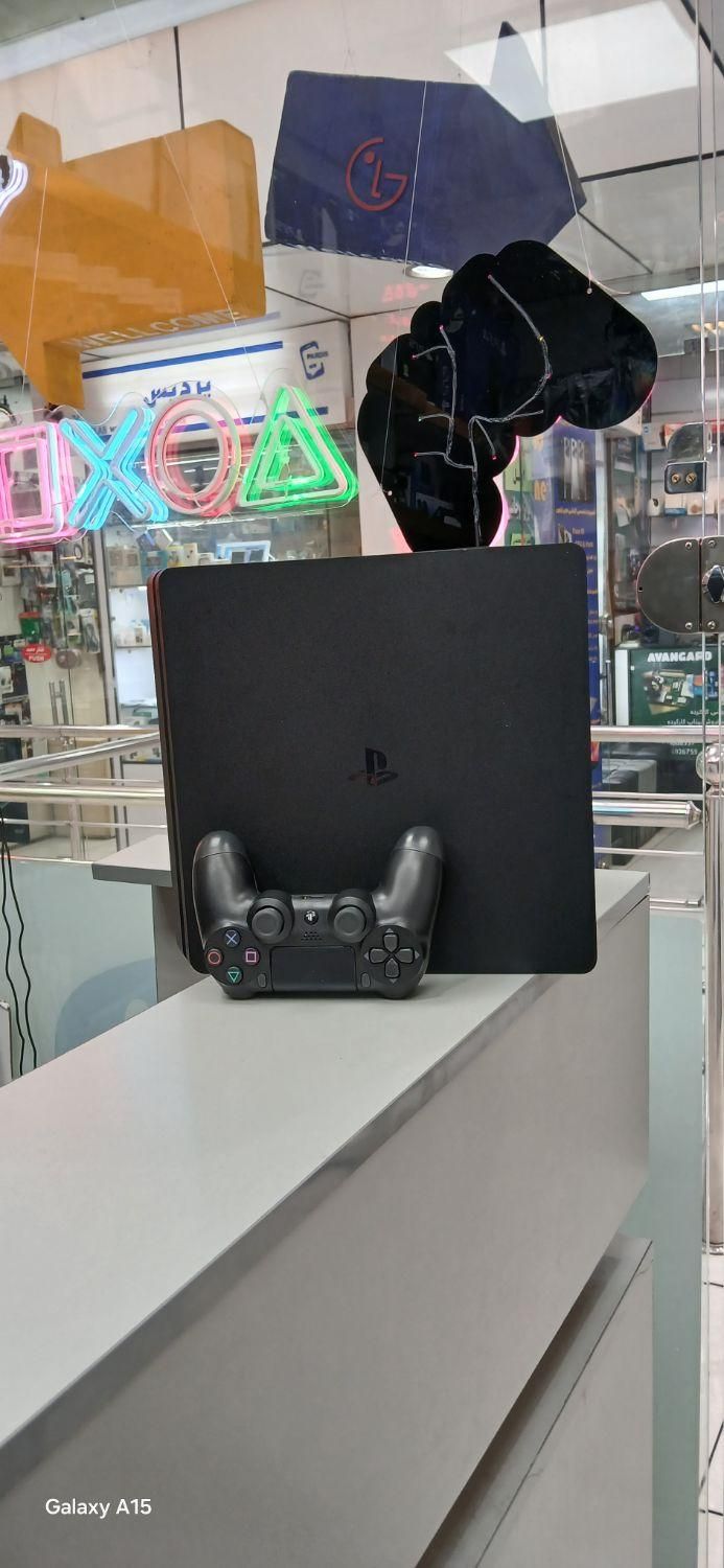 ps4 slim  دو عدد موجود  ۲۱۱۶|کنسول، بازی ویدئویی و آنلاین|تهران, میدان انقلاب|دیوار