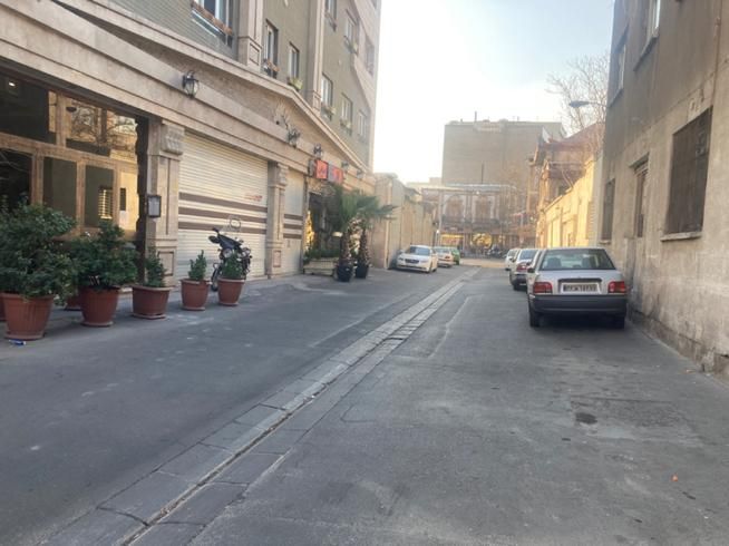 مغازه ۸۵۰متر دوباب همکف مناسب پاساژ ابزار|فروش مغازه و غرفه|تهران, سنگلج|دیوار