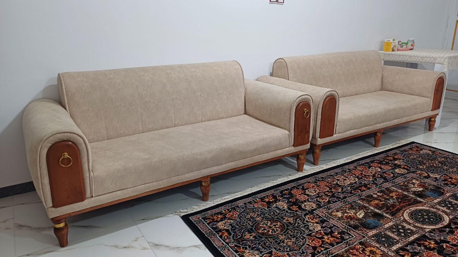 مبل 8نفره درحد نو|مبلمان خانگی و میز عسلی|رشت, استقامت 2|دیوار