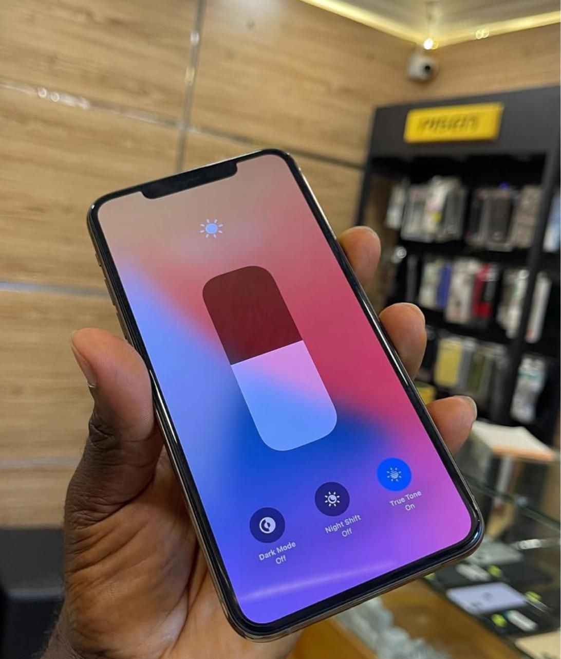اپل iPhone 11 Pro Max با حافظهٔ ۲۵۶ گیگابایت|موبایل|تهران, نازی‌آباد|دیوار