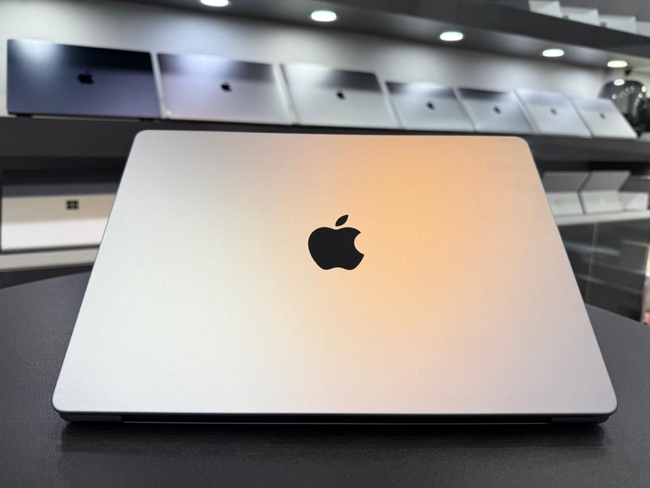 Macbook pro m1 pro (14inch) 2021      مک‌بوک پرو|رایانه همراه|تهران, میدان ولیعصر|دیوار