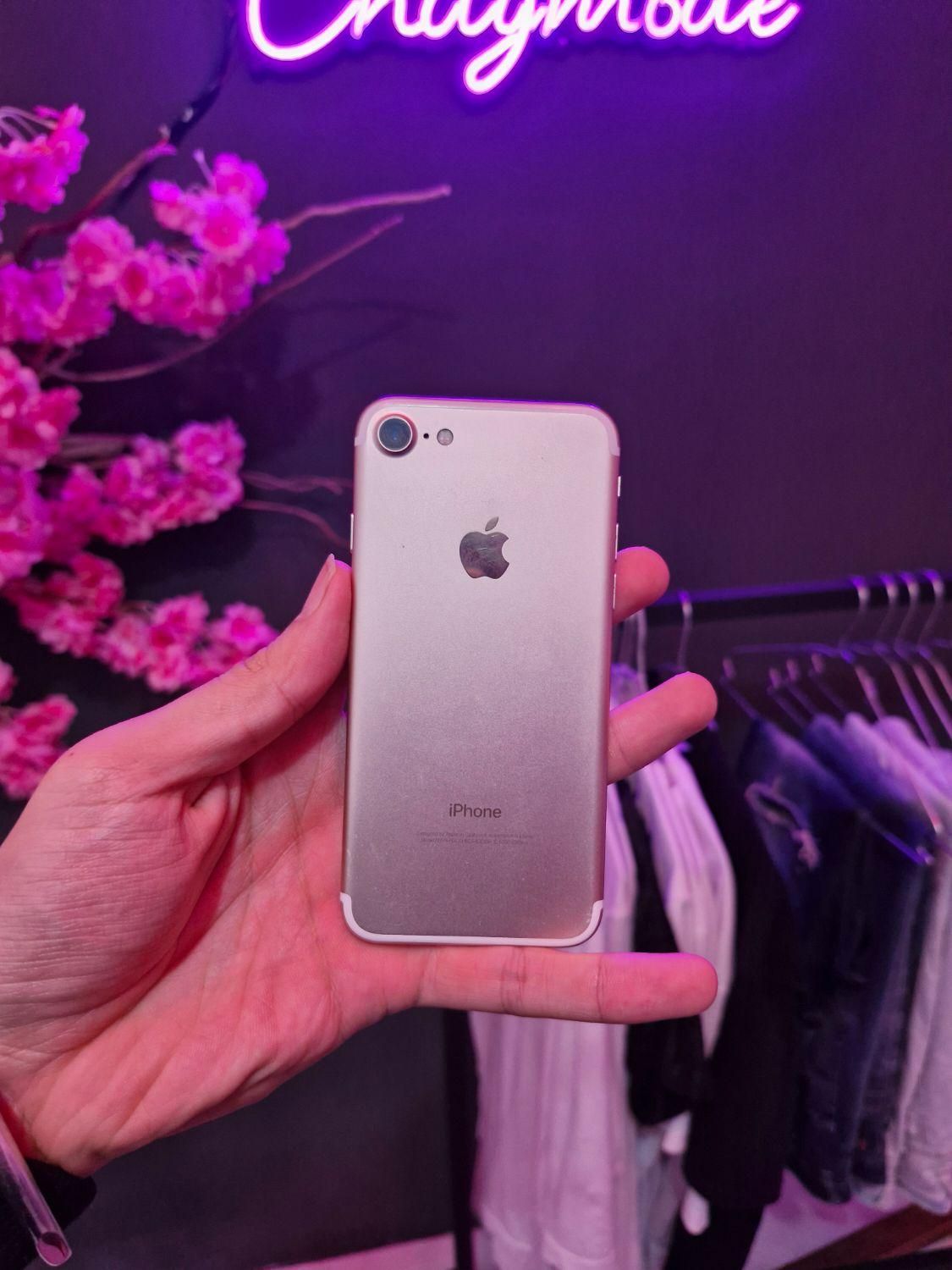 اپل iPhone 7 ۲۵۶ گیگابایت به شرط|موبایل|تهران, تهران‌سر|دیوار