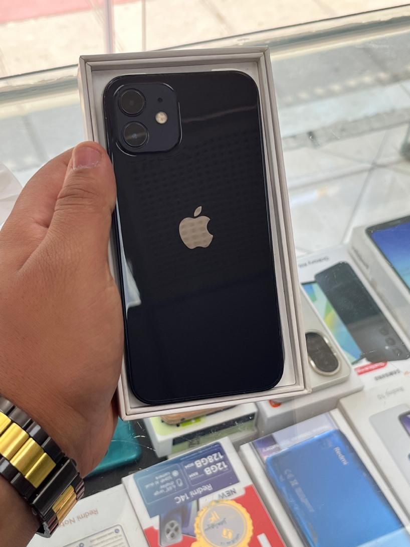 اپل iPhone 12 با حافظهٔ ۱۲۸ گیگابایت|موبایل|یزد, |دیوار