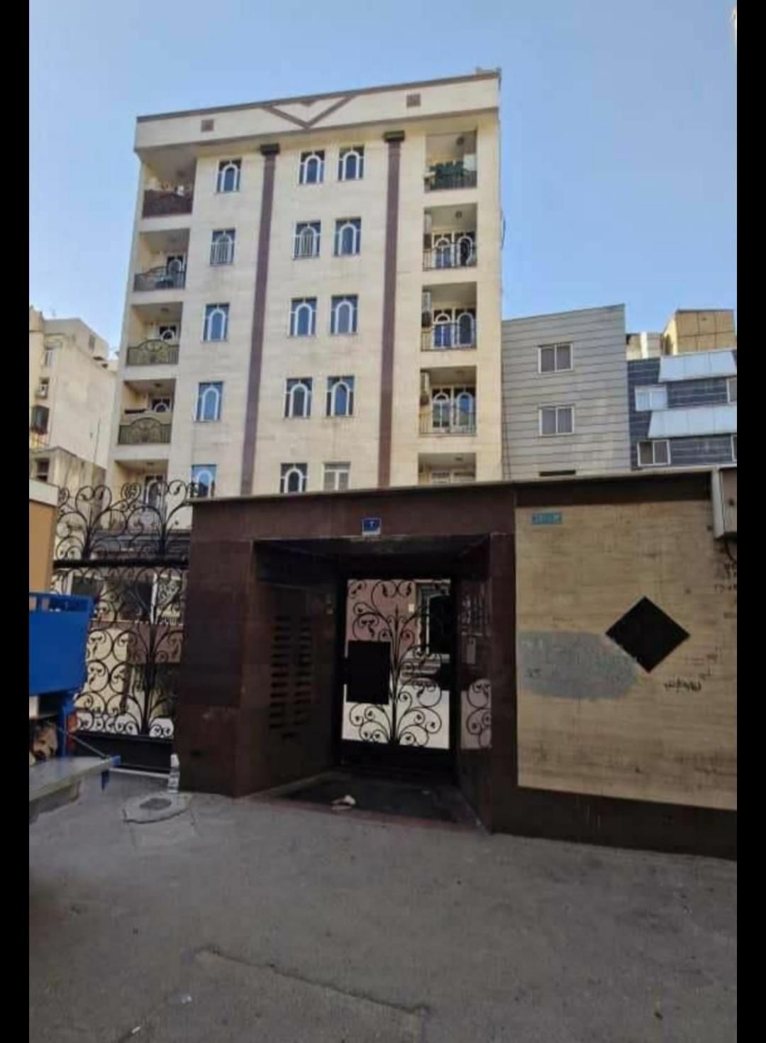 تئاترشهر۶۲متر/دوخواب/طبقه سوم/پارکینگ آسانسور تراس|فروش آپارتمان|تهران, میدان انقلاب|دیوار