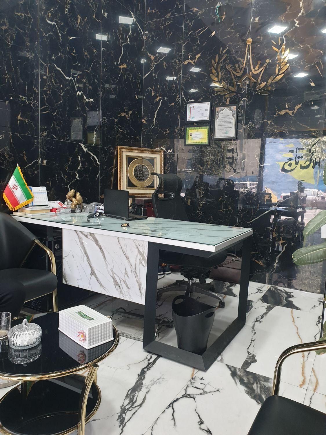 به یک مشاور خانم و آقا جهت کار در املاک نیازمندیم|استخدام بازاریابی و فروش|تهران, فلاح|دیوار