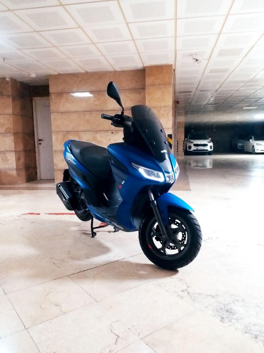 اپریلیا ۱۶۰ sxr وسپا pcx ایتالیا abs دار کلیک|موتورسیکلت|تهران, اقدسیه|دیوار