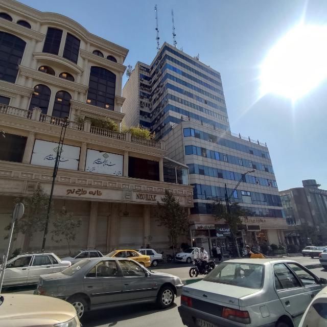 ۱۸ متر مغازه ارزشمند روبه رو مترو|فروش مغازه و غرفه|تهران, ظفر|دیوار