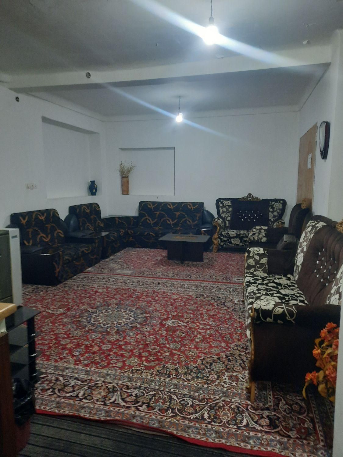 اجاره خانه منزل مبله ارم حافظیه نمازی قرآن مرکز|اجارهٔ کوتاه‌مدت آپارتمان و سوئیت|شیراز, باغ تخت|دیوار