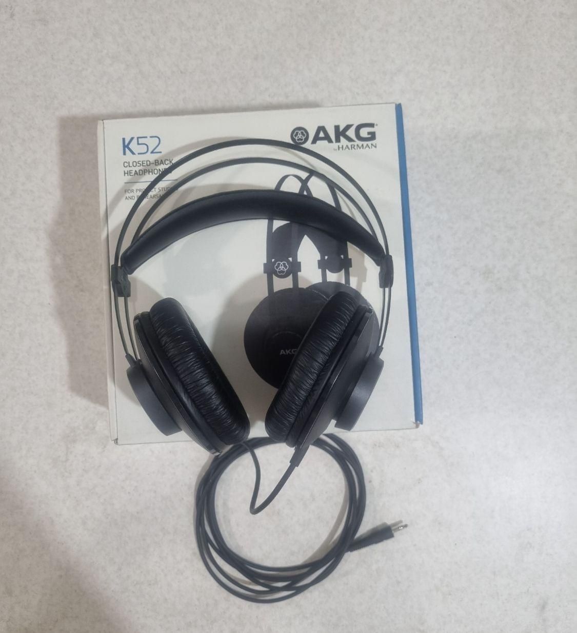 هدفون حرفه‌ای AKG K52 ،درحدنو ،با جعبه،قیمت مناسب|لوازم جانبی موبایل و تبلت|تهران, زینبیه|دیوار